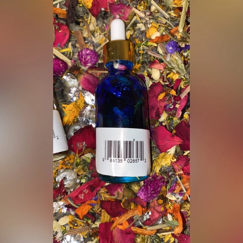 💙Prosperity Ritual Oil💙 - Picture 3 of 4